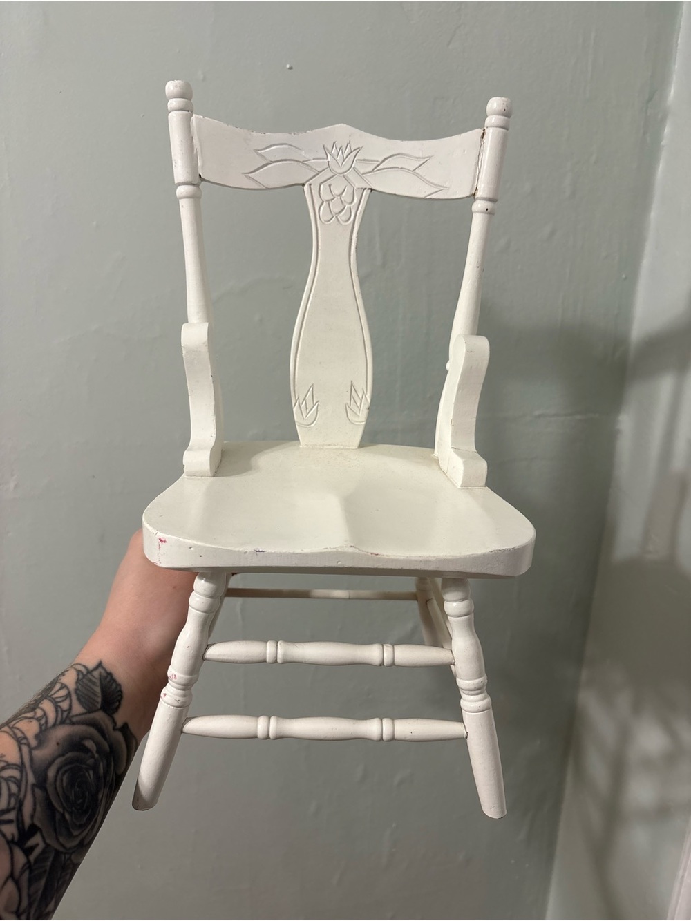 Source Unknown White Decorative Wooden Mini Chair Accent